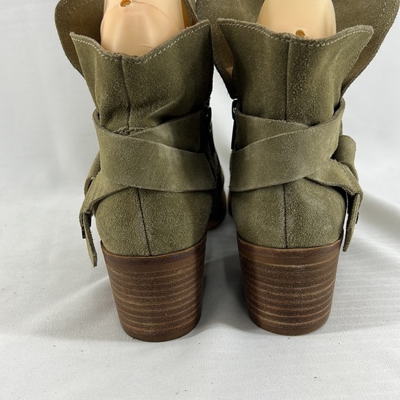 UGG Elora Nubuck Ankle Boots - Picture 5 of 12